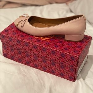 🔥 Tory Burch Bow Leather Pump NIB Size 9